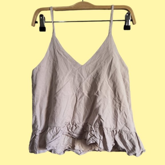 Everly Ruffle bottom cami top size small - Picture 5 of 7